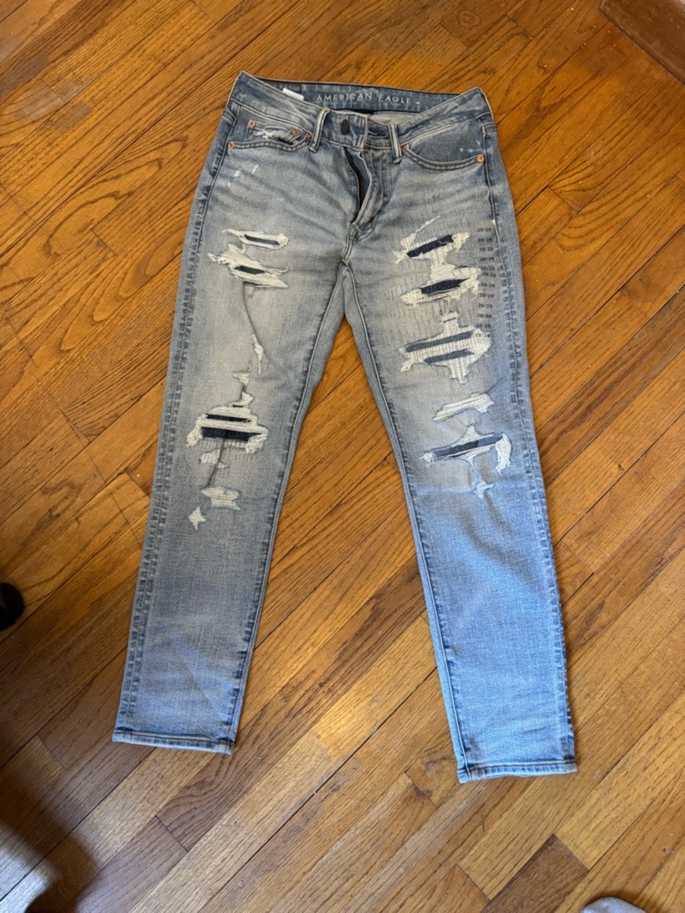 American Eagle Outfitters Light Blue Ripped Skinny Jeans NWOT